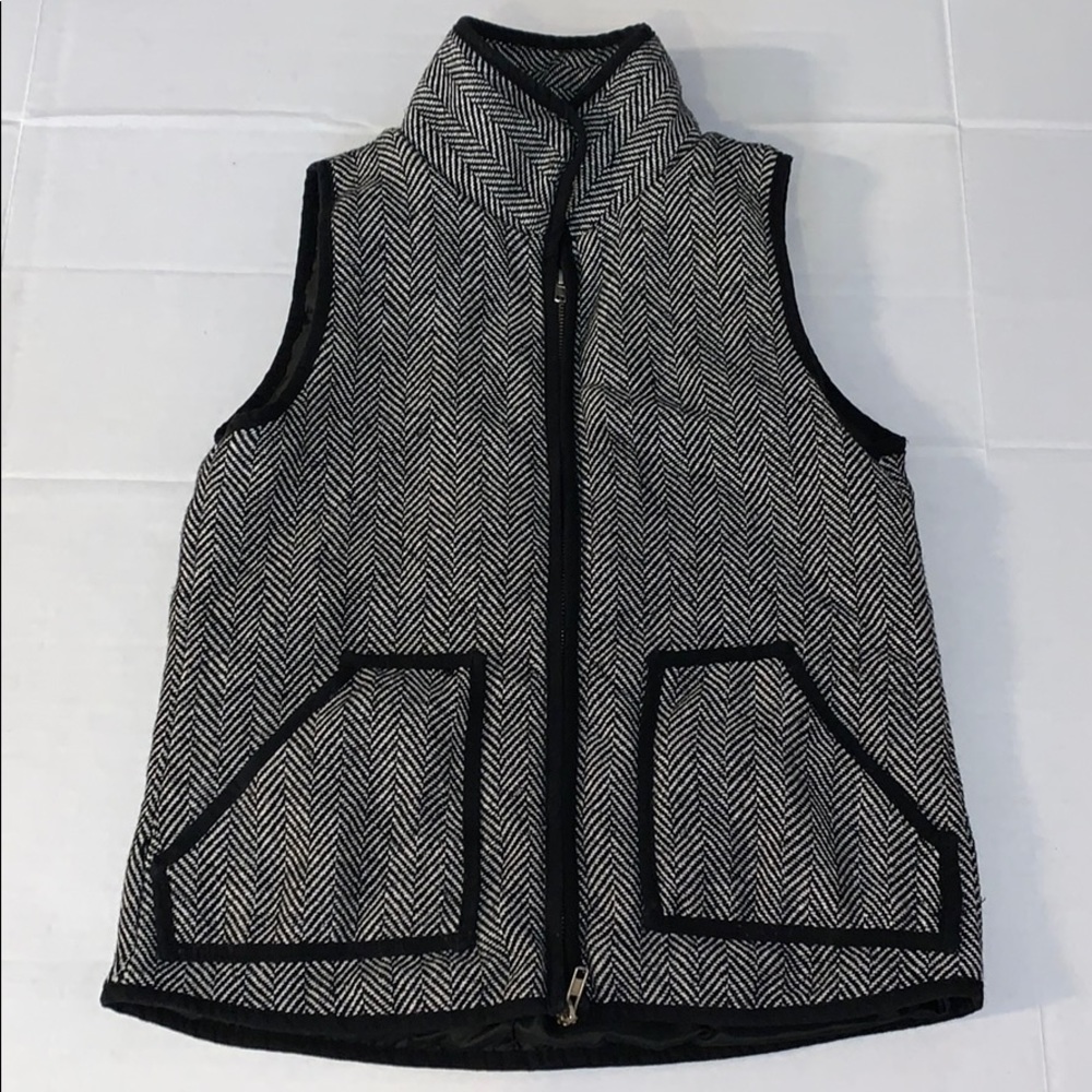 Jacey lane herringbone vest black white